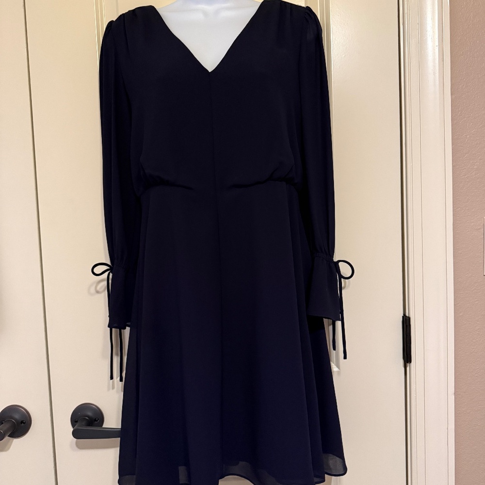 Vince Camuto Dress size 4